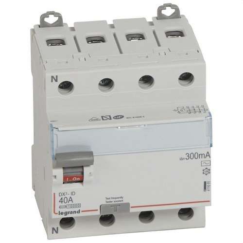 Diferenciál DX3 4P 40A 300mA Třída AC s referencí 411665 od značky LEGRAND